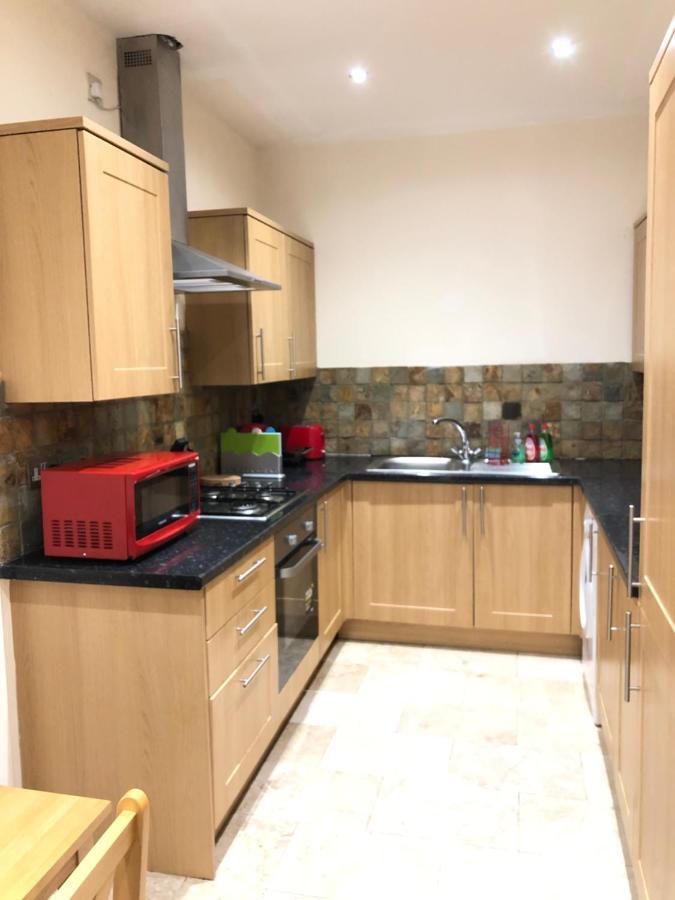 Greater London Holiday Let @ Hanwell Apartment Luaran gambar